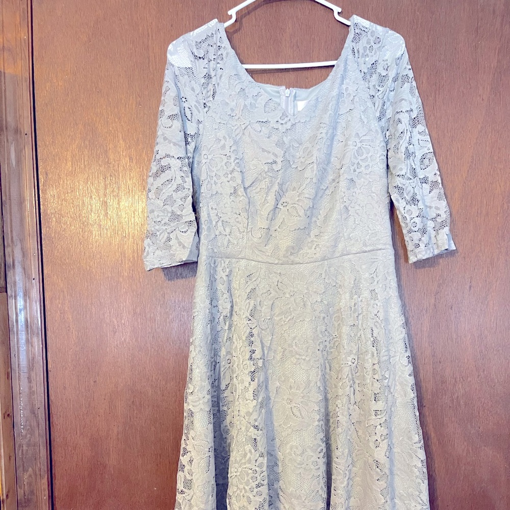 Dressystar Long-Sleeve A-Line Lace Bridesmaid Dress Midi